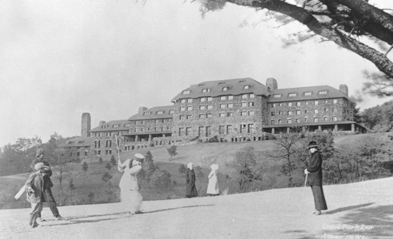 Historical Image of Golf Played at Omni Grove Park Inn, 1913, Member of Historic Hotels of America, in Asheville, North Carolina.