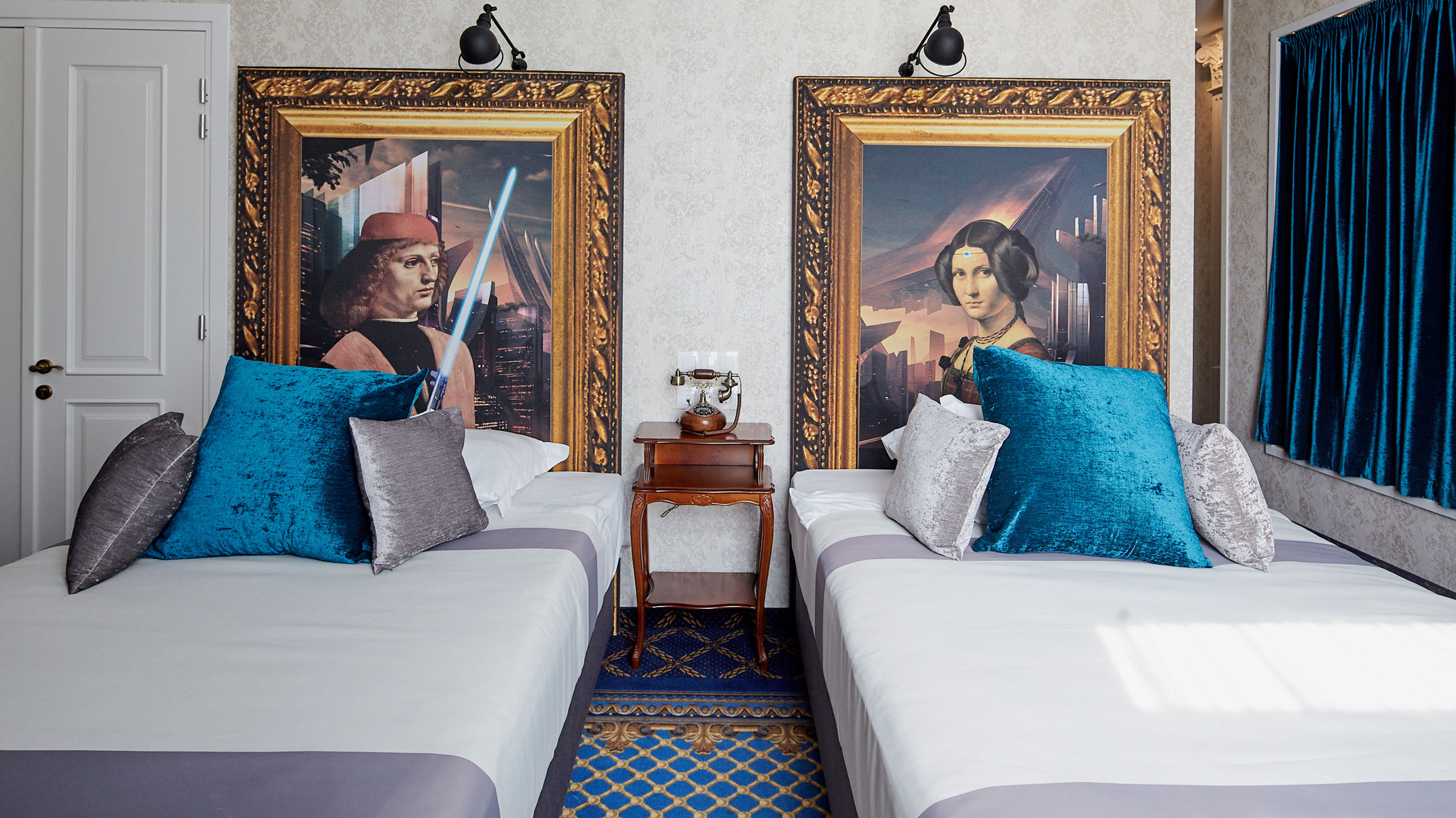 Double-Double Mystery Room (Corinthian)