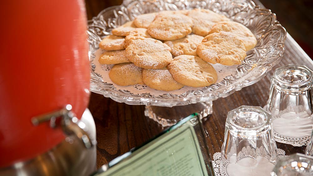 Mrs. Nathalie Gray's Butterscotch Sugar Cookies