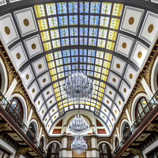 Image_of_lobby_at_The_Union_Station_Nashville_Yards_1900_Member_of_Historic_Hotels_of_America_in_Nashville_Tennessee.png