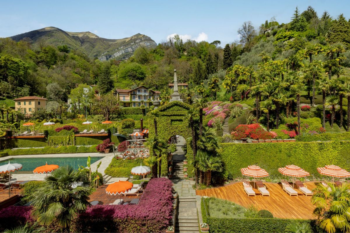Image Grand Hotel Tremezzo Garden Grounds and Fountain, 1910, a member of Historic Hotels Worldwide, Lake Como, Tremezzo, Italy