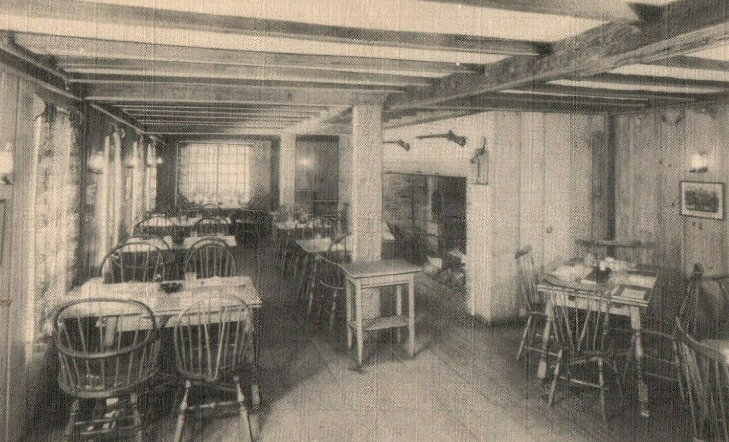 Historical Image of Tap Room, Publick House Historic Inn, 1771, Member of Historic Hotels of America, in Sturbridge, Massachusetts.