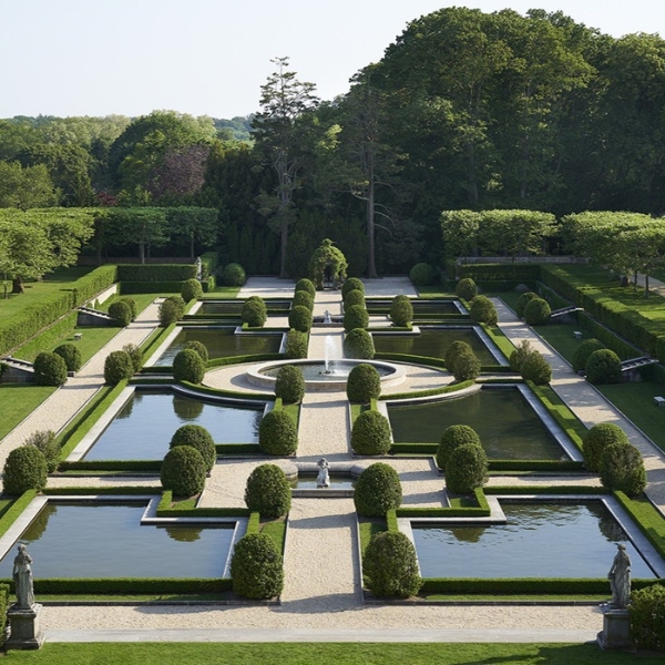 OHEKA CASTLE
