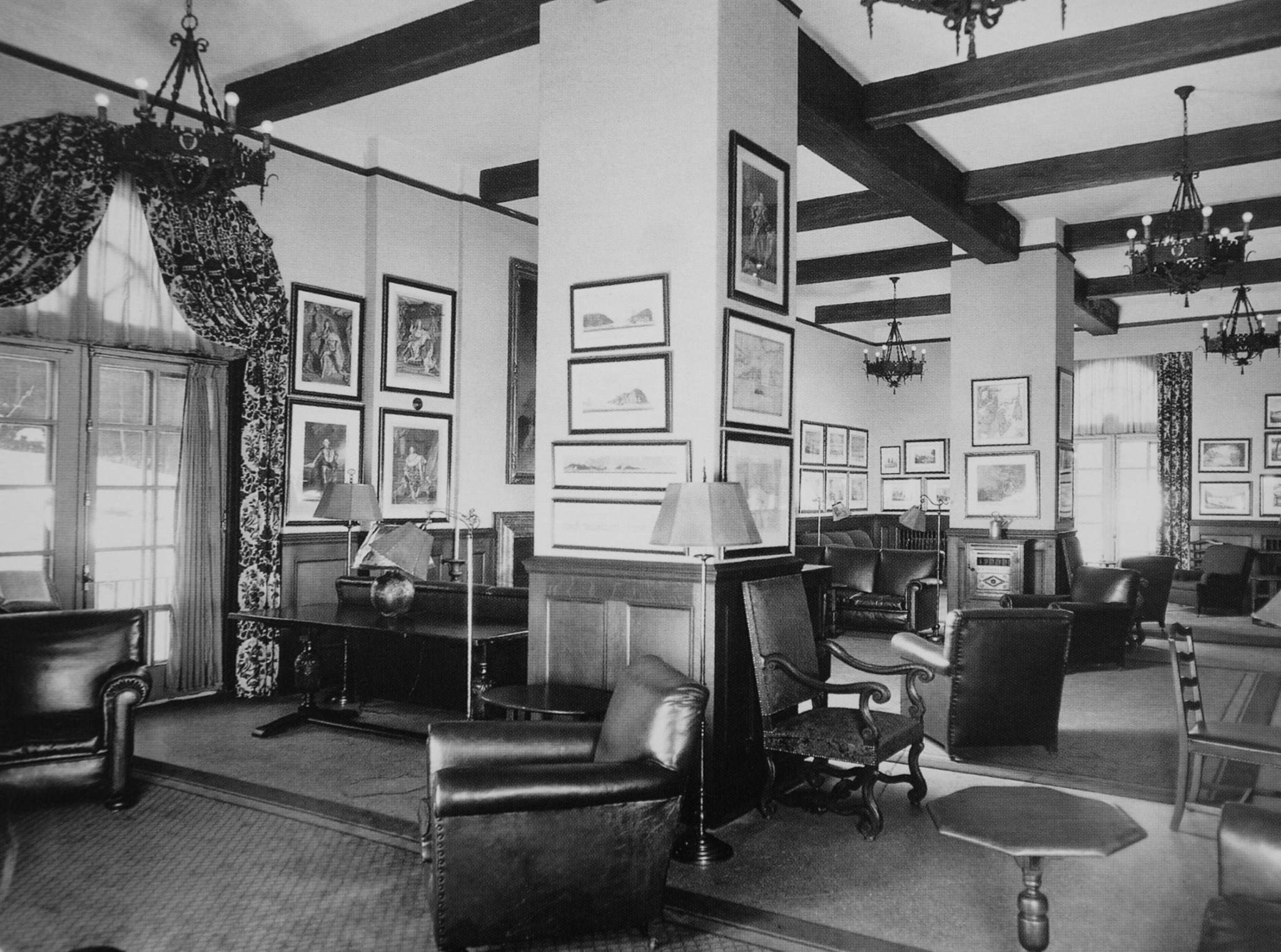 Historical image of the hotel lobby at Fairmont Le Manoir Richelieu, 1899, a member of Historic Hotels Worldwide since 2018, Charlevoix, Quebec, Canada