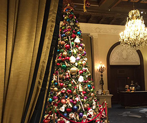 Top 25 Most Magnificent Gingerbread Displays | Historic Hotels of America