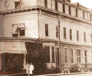 Boone Tavern Hotel of Berea College