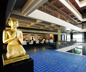Mauna-Kea-Beach-Hotel-lobby.jpg
