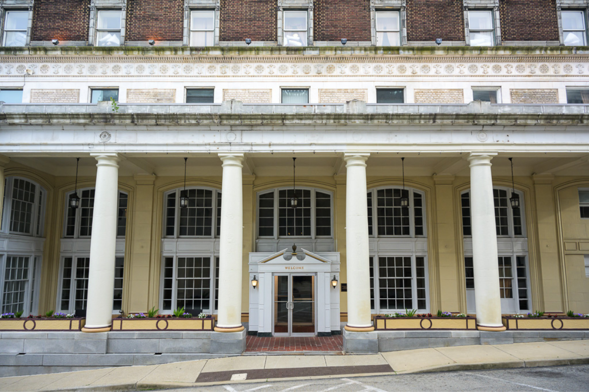 Image of exterior view of the main entrance at the George Washington Hotel in Washington, Pennsylvania, is a member of Historic Hotels of America since 2023.