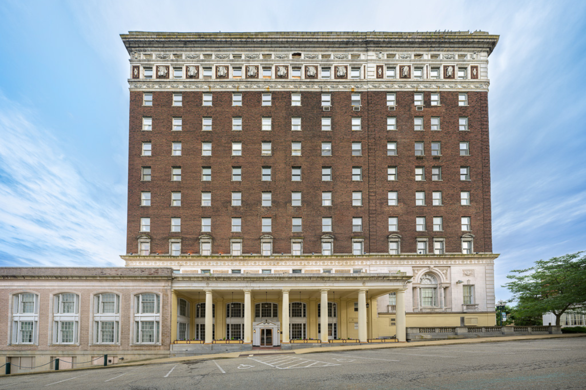 Image of hotel exterior at the George Washington Hotel in Washington, Pennsylvania, is a member of Historic Hotels of America since 2023.