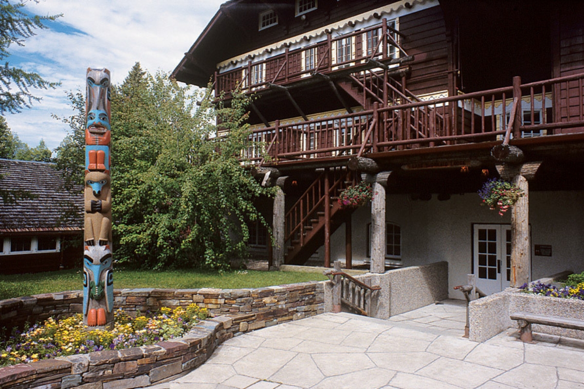 Lake McDonald Lodge